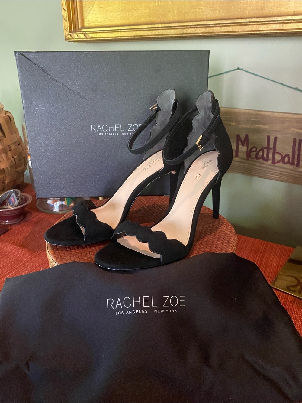 Rachel Zoe Women’s Ava scalloped black hairy sheep suede sandals Size 8 NWOT